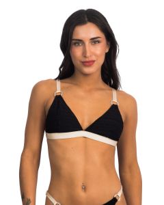 Triángulo Oriana Preto