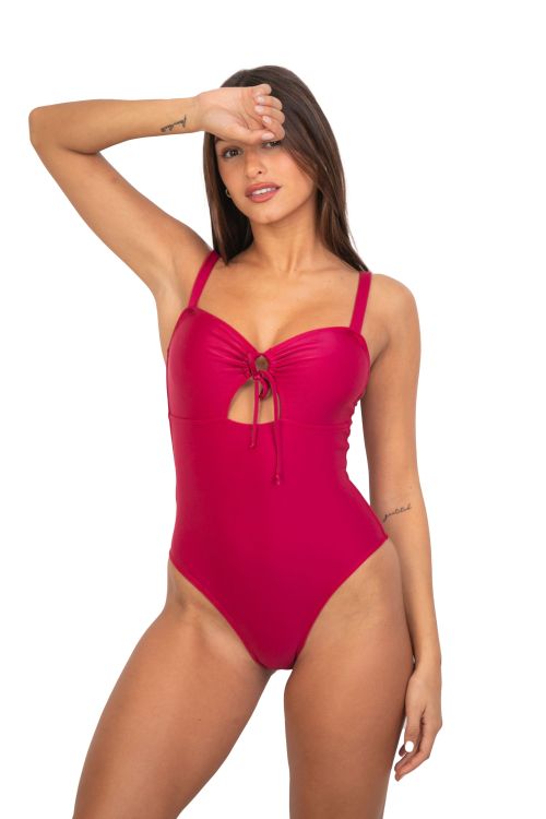 Entera Vedetina Bethia Borgoña