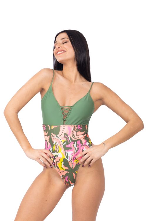 Entera Vedetina Thalia Macedonia