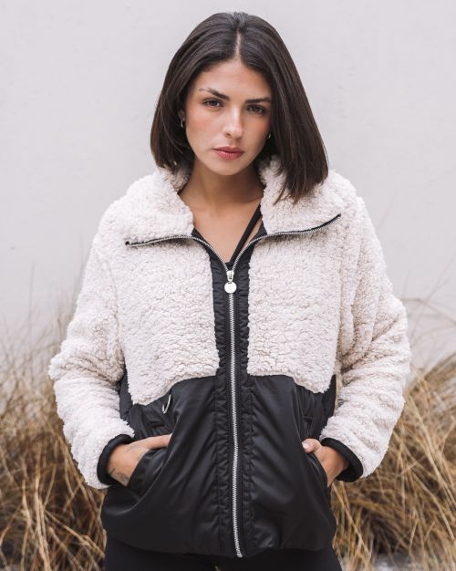 Campera Teddy Cloud Black